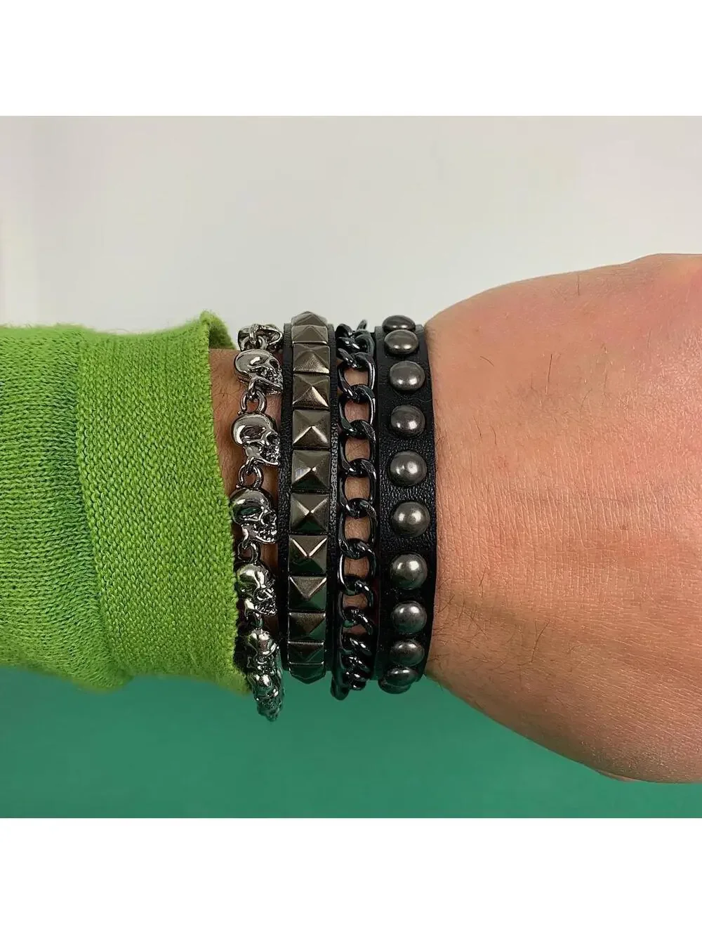 Grunge Y2K style Black and silver studded spike bracelet set